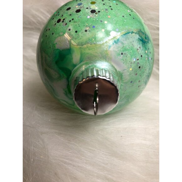 Christmas Ornament Handcrafted Bauble Green Glitter Swirl Globe - Picture 6 of 7